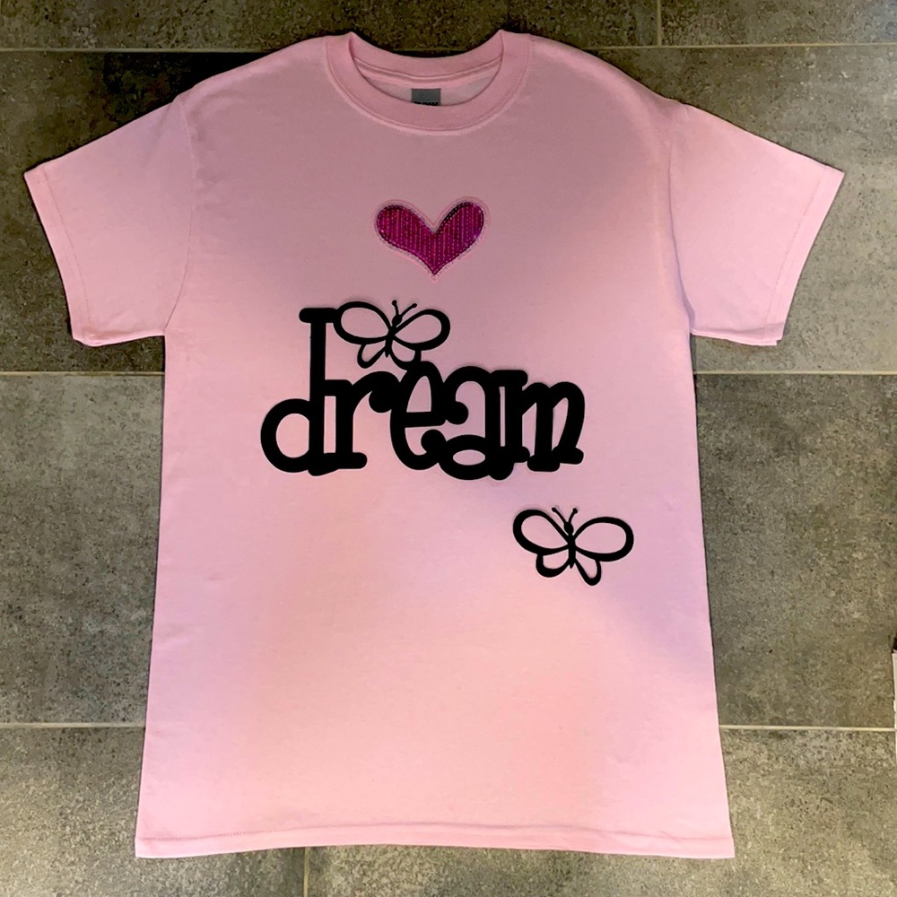 BNWOT FEARLESS SPIRIT DREAM + HEART T~SHIRT Sz S